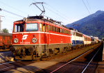 Lokomotiva: 1042.633-6 + 110. | Vlak: D 13322 ( Viilach Hbf. - Hamburg-Altona ) | Msto a datum: Spittal-Millstttersee 19.06.1993