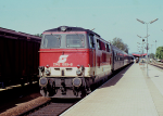 Lokomotiva: 2143.055-8 | Vlak: Ex 275 Smetana ( Praha hl.n. - Wien FJBf. ) | Msto a datum: Gmnd N 13.05.1992