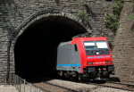 Lokomotiva: Re 484.016 | Vlak: EC 133 ( Basel SBB - Milano Centrale ) | Msto a datum: Hohtenn 21.06.2006