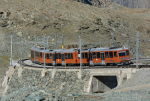 Lokomotiva: Bhe 4/8 3051 + Bhe 4/6 | Vlak: R 222 ( Gornergrat - Zermatt ) | Msto a datum: Gornergrat 21.08.2018