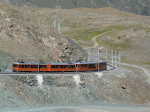 Lokomotiva: Bhe 4/8 3054 + Bhe 4/6 3084 | Vlak: R 223 ( Zermatt - Gornergrat ) | Msto a datum: Gornergrat 21.08.2018
