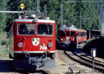 Lokomotiva: Ge 6/6 706 + ABe 4/4 52 | Vlak: R 478 ( Tirano - St.Moritz ) | Msto a datum: Pontresina 03.07.1996