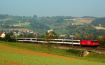Lokomotiva: Re 460.037-5 | Vlak: IR 2069 ( Basel SBB - Zrich Flughafen ) | Msto a datum: Frick 28.09.2009