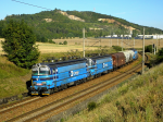 Lokomotiva: 230.067-1 + 230.019-2 | Vlak: Pn 68203 ( esk Budjovice se.n. - Brno-Malomice ) | Msto a datum: Kuim 15.08.2012