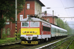 Lokomotiva: 242.209-5 | Vlak: Os 3351 ( Leipzig Hbf. - Cheb ) | Msto a datum: Vojtanov 07.10.1999