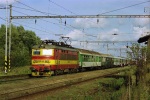 Lokomotiva: 242.233-5 | Vlak: Os 8004 ( esk Budjovice - Cheb ) | Msto a datum: Plenice 24.09.1999