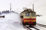 Lokomotiva: 242.272-3 | Vlak: Os 4647 ( Havlkv Brod - Vranovice ) | Msto a datum: r nad Szavou   04.03.1996