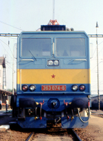 Lokomotiva: 363.074-6 | Vlak: Os 8206 ( esk Budjovice - Praha hl.n. ) | Msto a datum: Beneov u Prahy   02.05.1987
