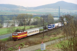 Lokomotiva: 372.009-1 | Vlak: Nex 42576 ( Lovosice jih - Dresden-Friedrichstadt ) | Msto a datum: Prackovice nad Labem 03.04.1997