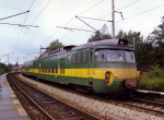 Lokomotiva: 452.017-7 | Vlak: Os 9130 ( Beneov u Prahy - Praha hl.n. ) | Msto a datum: Miroovice u Prahy 04.09.1993