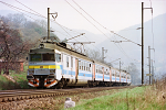 Lokomotiva: 460.084-7 | Vlak: Os 2311 ( st nad Labem hl.n. - Kralupy nad Vltavou ) | Msto a datum: Doln Zlezly 03.04.1997