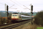 Lokomotiva: 103.111-1 | Vlak: IR 367 ( Trier Hbf. - Bregenz ) | Msto a datum: Lonsee 23.03.1994