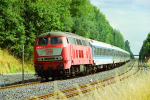 Lokomotiva: 218.003-2 | Vlak: IR 2667 ( Karlsruhe Hbf. - Hof Hbf. ) | Msto a datum: Kirchenlamitz Ost 30.07.1999