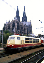 Lokomotiva: 103.199-6 | Vlak: IC 504 Kaiserstuhl ( Basel Bad Bf. - Berlin ZOO ) | Msto a datum: Kln Hbf. 13.05.1995