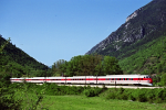 Lokomotiva: 450.023 | Vlak: ES ( Ancona - Roma Termini ) | Msto a datum: Genga-San Vittore Terme 03.05.2003