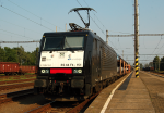 Lokomotiva: 189.151 ( PKP Cargo ) | Vlak: Nex 46757 ( Tychy Fiat - Piedemonte-Villa SL ) | Msto a datum: Petrovice u Karvin (CZ) 25.08.2011