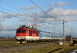 Lokomotiva: 350.003-0 | Vlak: EC 278 Metropolitan ( Budapest Nyugati pu. - Praha hl.n. ) | Msto a datum: Pardubice-Oponek (CZ) 29.01.2018