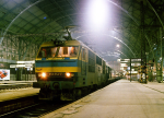 Lokomotiva: 350.014-7 | Vlak: Ex 227 Amicus ( Praha hl.n. - Budapest Kel.pu. ) | Msto a datum: Praha hl.n. (CZ) 08.03.1992