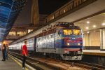 Lokomotiva: S4-063 | Vlak: CP 86/85 Belij Aist ( Kyiv-Pasazhyrskyi - Minsk-Pasazhyrskyi ) | Msto a datum: Kyiv-Pasazhyrskyi 17.10.2019