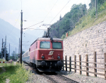 Lokomotiva: 1044.010-5 | Vlak: EC 114 Blauer Enzian ( Klagenfurt Hbf. - Dortmund Hbf. ) | Místo a datum: Kaponig 02.07.1992