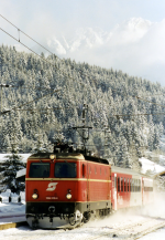 Lokomotiva: 1044.015-4 | Vlak: SPR 1504 ( Salzburg Hbf. - Innsbruck Hbf. ) | Místo a datum: Pfaffenschwendt 01.02.2003