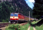 Lokomotiva: 1044.117-8 | Vlak: D 489 ( München Hbf. - Ancona ) | Místo a datum: Brennersee 06.07.1994