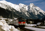 Lokomotiva: 1044.200-3 | Vlak: E 1780 ( Innsbruck Hbf. - Bregenz ) | Místo a datum: St.Anton am Arlberg 11.03.1995