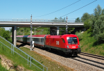 Lokomotiva: 1116.147-8 | Vlak: OEC 563 HANDL TYROL SPECK ( Bregenz - Wien Westbf. ) | Msto a datum: St.Valentin    23.05.2009