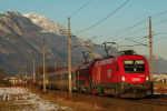 Lokomotiva: 1116.261-7 + 1116.201 | Vlak: OEC 564 Universitt Salzburg ( Wien Westbf. - Bregenz ) | Msto a datum: Schwaz 23.01.2010