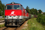 Lokomotiva: 2143.068-1 + 2143.058-2 | Vlak: VG 73152 ( Schwarzenau - Martinsberg-Guttenbrunn ) | Msto a datum: Zwettl 13.06.2006