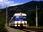 Lokomotiva: 4030.226-7 | Vlak: R 4219 ( Bruck a.d.Mur - Unzmarkt ) | Místo a datum: Niklasdorf 05.08.1996