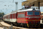 Lokomotiva: 45.186-4 | Vlak: BV 4640 ( Plovdiv - Šumen ) | Místo a datum: Plovdiv 22.08.2006