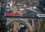 Lokomotiva: Re 4/4 11236 + Re 4/4 11161 | Vlak: EC 175 Cinque Terre ( Zrich HB - Livorno Centrale ) | Msto a datum: Wassen 16.03.2006