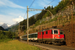 Lokomotiva: Re 4/4 11303 | Vlak: IR 2166 ( Bellinzona - Basel SBB ) | Místo a datum: Intschi 03.06.2009