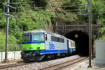 Lokomotiva: Re 4/4 11142 ( Re 420.506-8 BLS ) | Vlak: R 5769 ( Goppenstein - Brig ) | Msto a datum: Hohtenn 21.06.2006