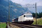 Lokomotiva: Re 460.016-9 | Vlak: EC 101 Matterhorn ( Wiesbaden Hbf. - Brig ) | Místo a datum: Blausee-Mitholz 01.07.1995