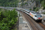 Lokomotiva: Re 460.021-9 | Vlak: IC 826 ( Romanshorn - Brig ) | Místo a datum: Hohtenn 21.06.2006