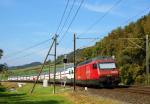 Lokomotiva: Re 460.027-6 | Vlak: IC 1074 ( Interlaken Ost - Basel SBB ) | Místo a datum: Tecknau 28.09.2009
