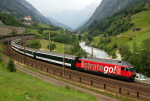 Lokomotiva: Re 460.038-3 | Vlak: IR 2177 ( Basel SBB - Locarno ) | Msto a datum: Wassen 20.06.2006
