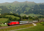 Lokomotiva: Re 460.047-4 | Vlak: IC 817 ( Brig - Romanshorn ) | Místo a datum: Frutigen 20.06.2006