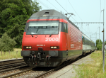 Lokomotiva: Re 460.061-5 | Vlak: IC 1069 ( Basel SBB - Brig ) | Msto a datum: Spiezmoos 20.06.2006