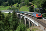 Lokomotiva: Re 460.078-9 | Vlak: IR 2267 ( Zürich HB - Locarno ) | Místo a datum: Wassen 23.06.2006
