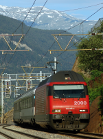 Lokomotiva: Re 460.085-4 | Vlak: IR 3153 ( Bern - Brig ) | Místo a datum: Lalden 22.06.2006