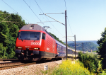 Lokomotiva: Re 460.095-3 | Vlak: IC 828 ( Brig - Basel SBB ) | Místo a datum: Tecknau 30.06.1995
