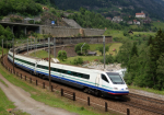 Lokomotiva: ETR 470.003 | Vlak: CIS 155 ( Milano Centrale - Stuttgart Hbf. ) | Místo a datum: Wassen 20.06.2006