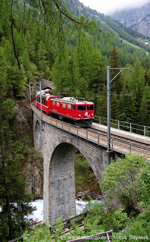 Lokomotiva: Ge 4/4 610 | Vlak: D 951 Bernina-Express ( Chur - Tirano ) | Msto a datum: Preda 04.06.2009