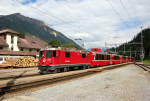 Lokomotiva: Ge 4/4 615 | Vlak: D 961 Bernina-Express ( Davos-Platz - Tirano ) | Msto a datum: Bergn/Bravuogn 02.06.2009