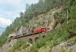 Lokomotiva: Ge 6/6 703 | Vlak: G 4537 ( Chur - Samedan ) | Místo a datum: Muot 05.08.1994