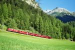Lokomotiva: Ge 6/6 707 | Vlak: D 565 ( Chur - St.Moritz ) | Místo a datum: Bergün/Bravuogn 19.07.2003