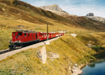 Lokomotiva: HGe 4/4 32 | Vlak: R 544 ( Disentis/Muster - Andermatt ) | Místo a datum: Oberalppasshöhe-Calmot 16.09.2003